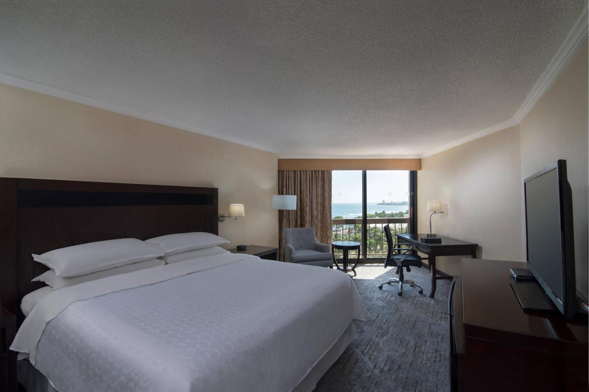 Larger Guest room 1 King Ocean view,1634424845:JPEG